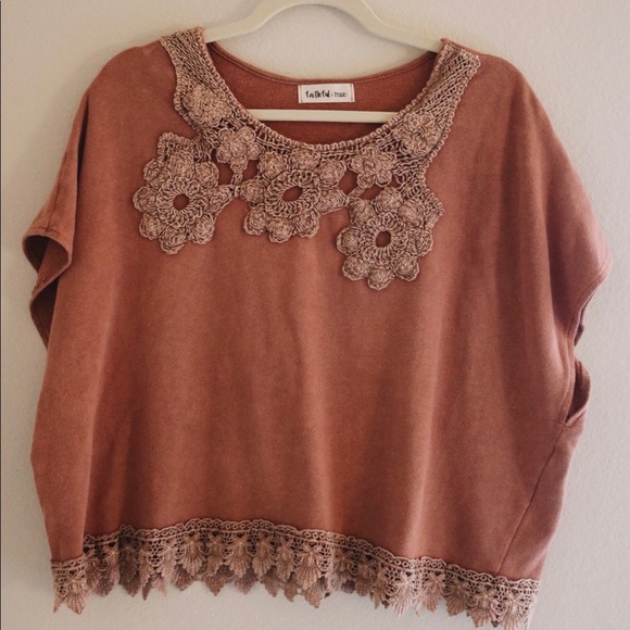 Floral Embroidered Boutique Top - Picture 1 of 3